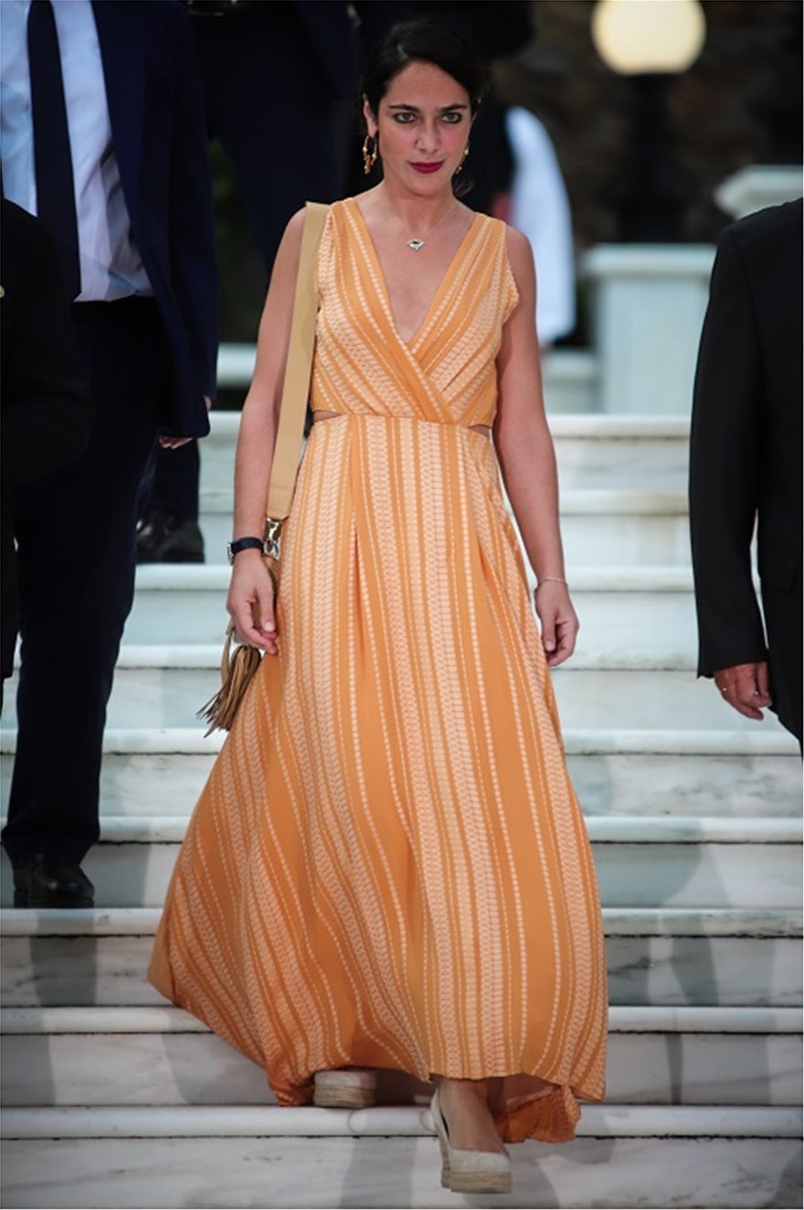 Oi Treis Kalyteres Emfaniseis Sth Giorth Ths Dhmokratias Ti