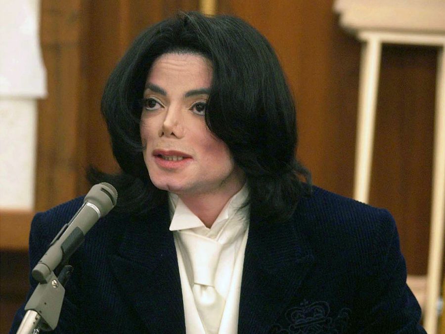 O Μichael Jackson "παντρευόταν" τα μικρά αγόρια με τα οποία είχε ερωτικές σχέσεις - Τους αγόραζε μέχρι και βέρα