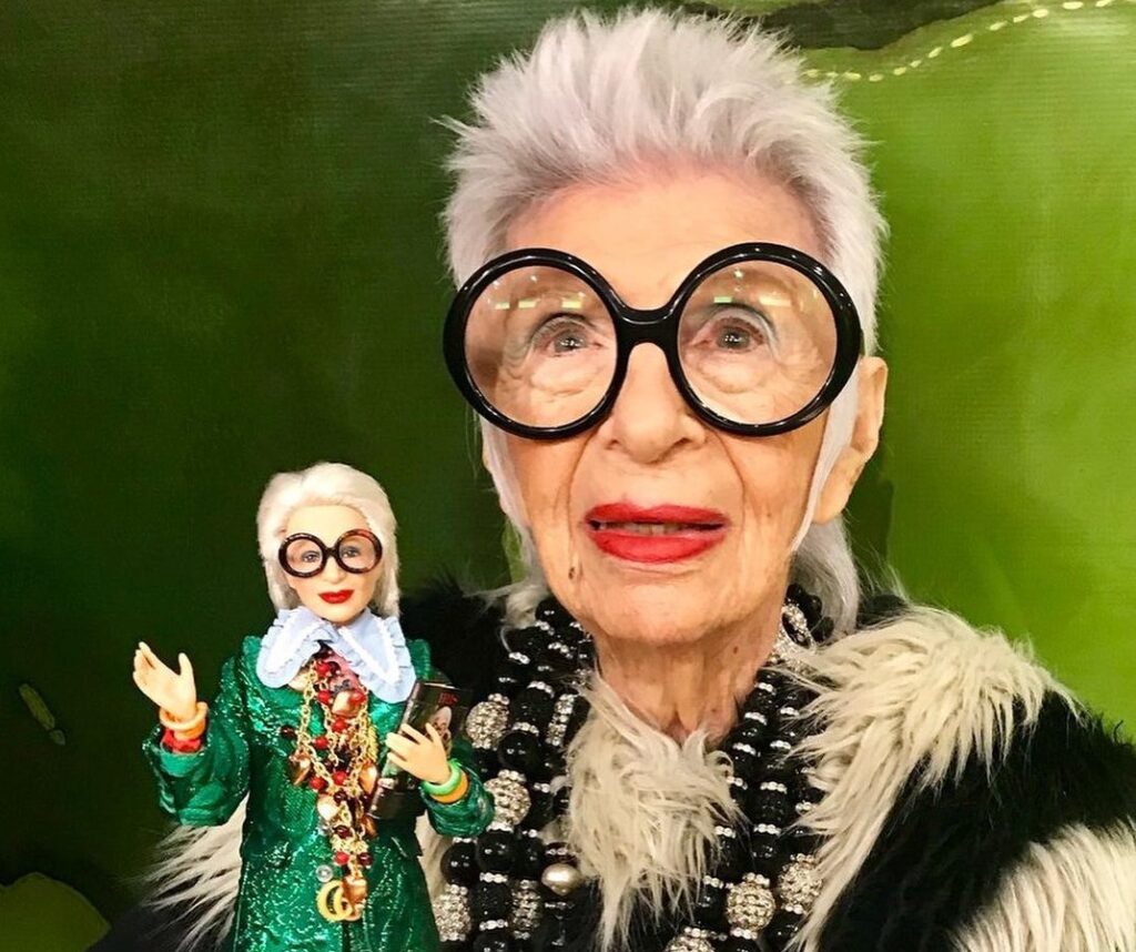 H Iris Apfel όπως ήταν πριν από εβδομήντα χρόνια: Δείτε τη σε φωτογραφία που ανέβασε στο Instagram | Marie Claire | Ό,τι έχει σημασία για τις γυναίκες