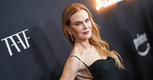 Nicole Kidman: in a black dress with sexy cuts |  Marie Claire