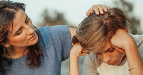 Η μία φράση που πρέπει να λένε οι γονείς στα παιδιά τους, αν