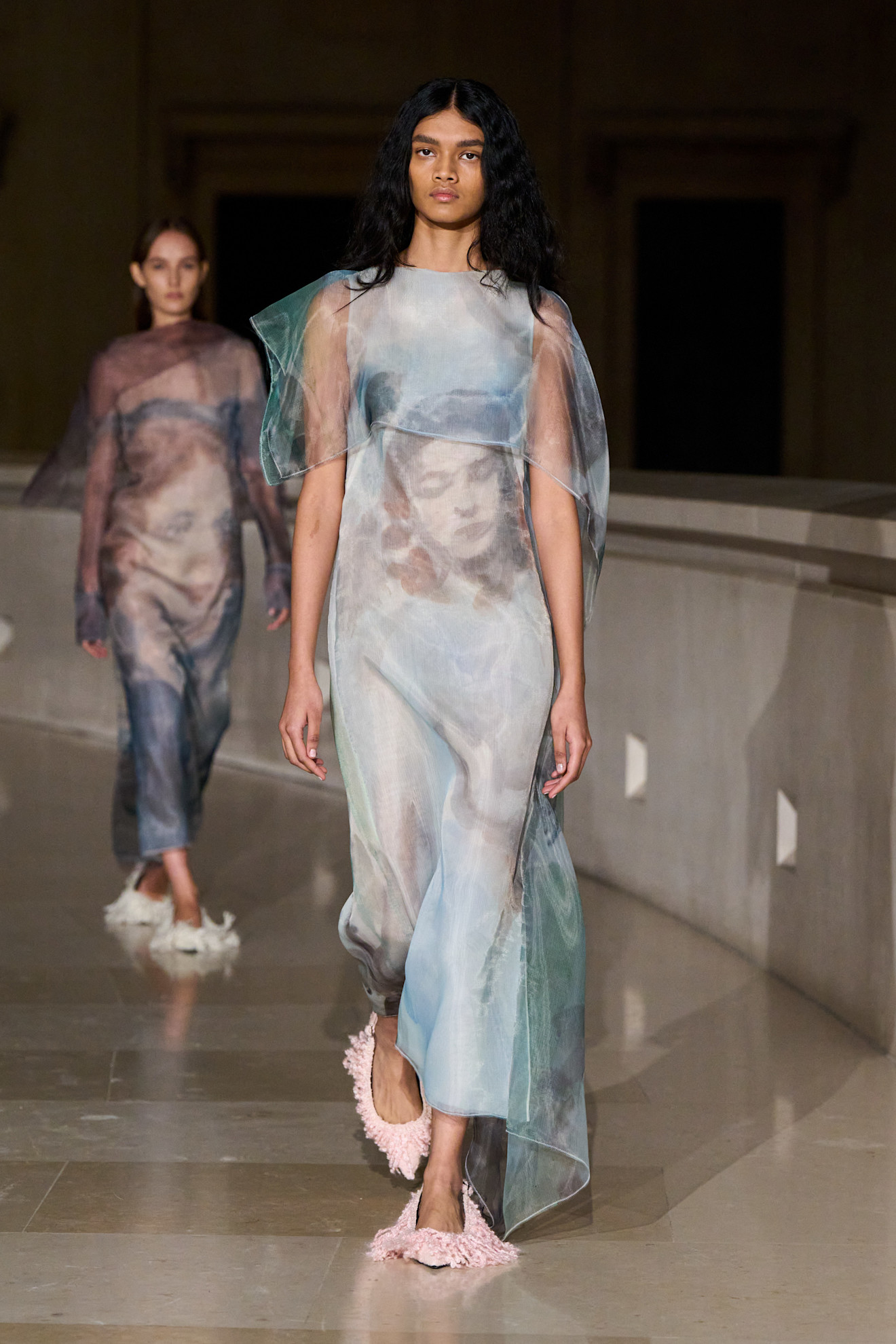 Τα ωραιότερα look από την Εβδομάδα Μόδας του Λονδίνου