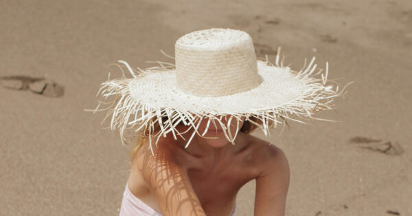 Τελικά τι σημαίνουν όλες αυτές οι ενδείξεις στις συσκευασίες των αντηλιακών;