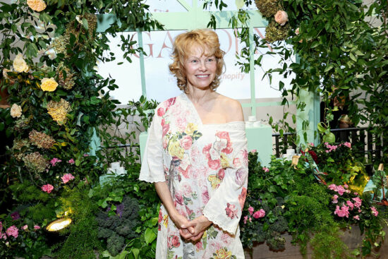 Pamela Anderson’s “Sonsie Garden” With Shopify