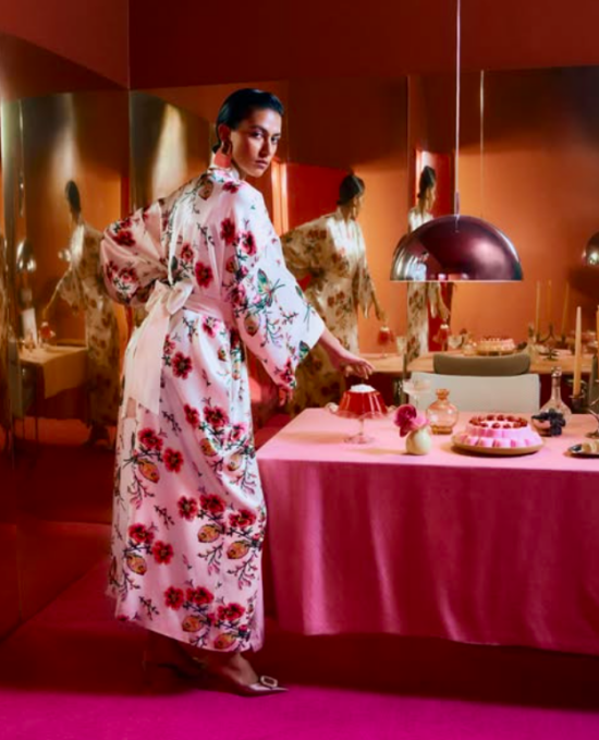 OliviavonHallefeaturerobe