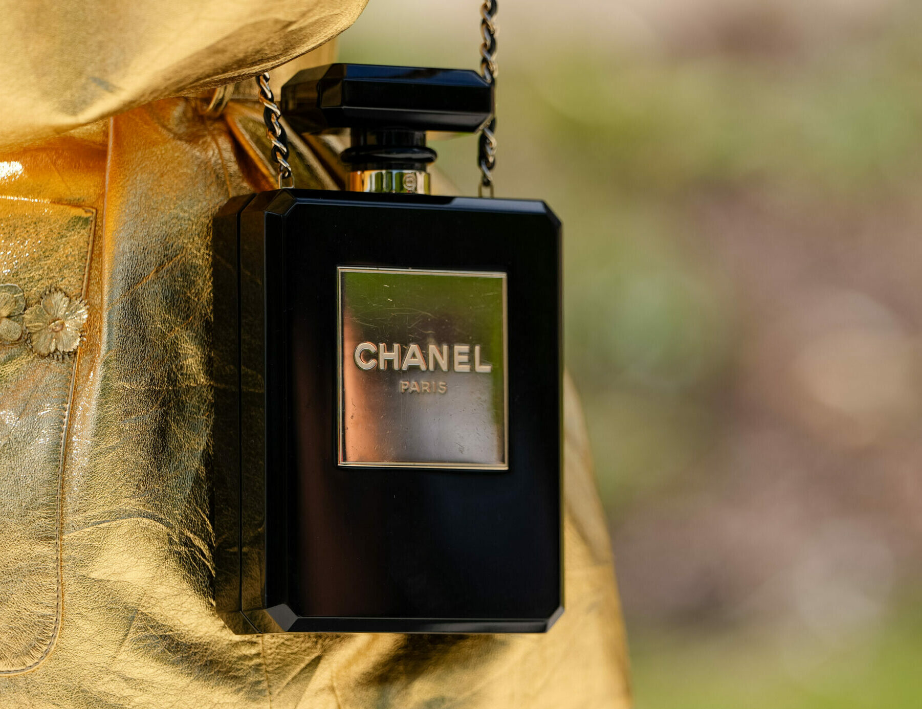 Street Style – Paris Fashion Week – Haute Couture Fall/Winter 2025/2026 – Day Two