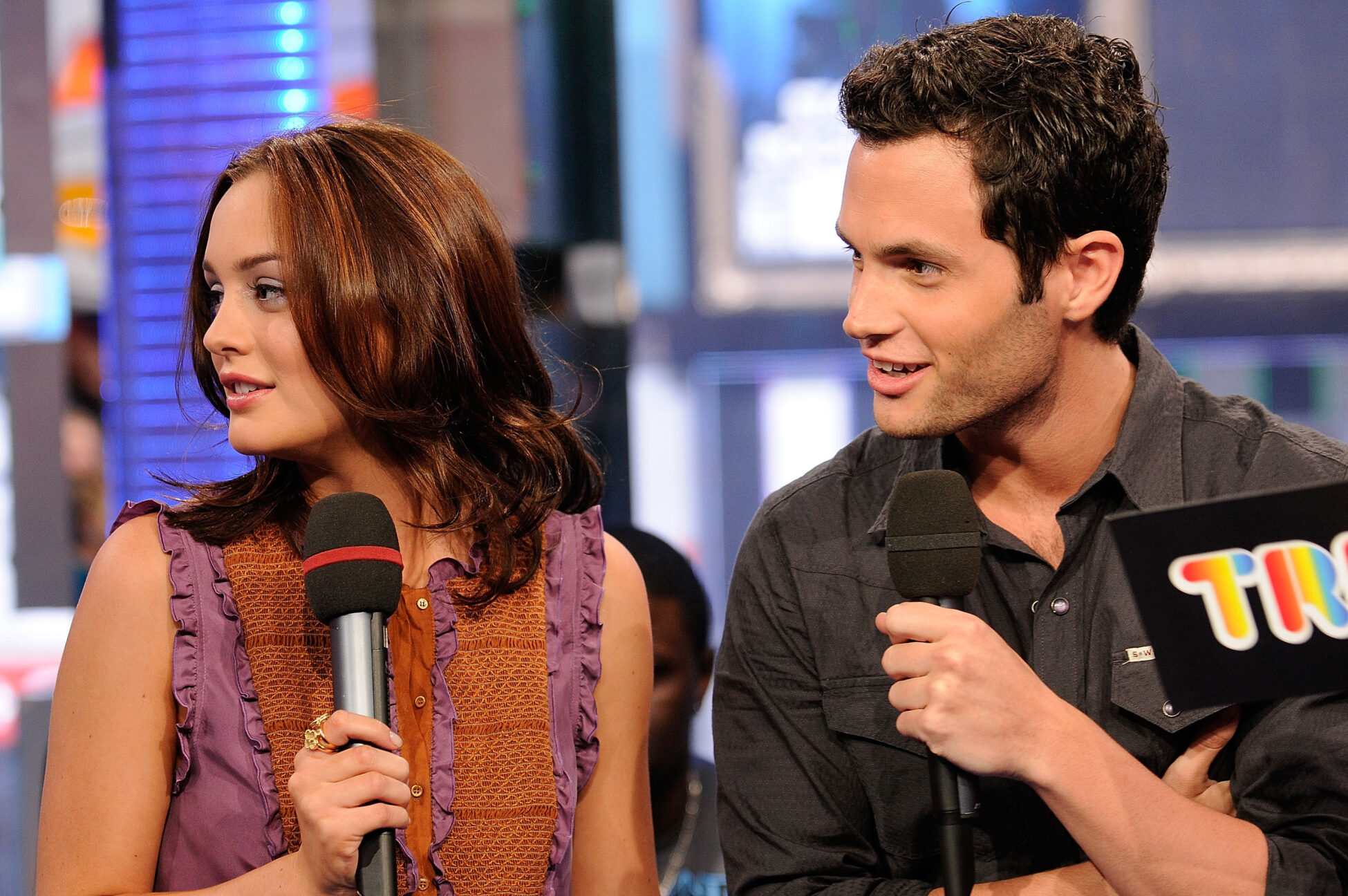Leighton Meester, Penn Badgley, Cherish, Akon and Colby O’Donis Visit MTV’s “TRL” – May 13, 2008