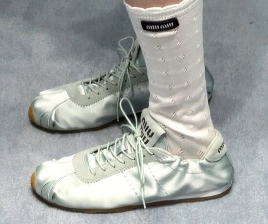 Satin-Sneaker-Trend-Hero-800×1000-1