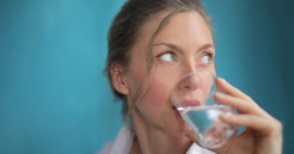 Γιατί έχει μεγάλη σημασία ποιο νερό επιλέγουμε να πίνουμε κάθε μέρα