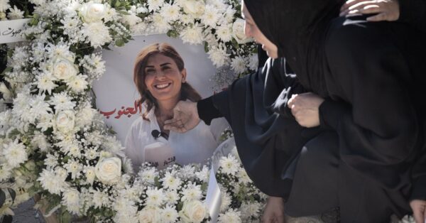 Amal Khalil: Η φιλοζωική πλευρά της δημοσιογράφου που σκοτώθηκε σε βομβαρδισμούς στον Λίβανο