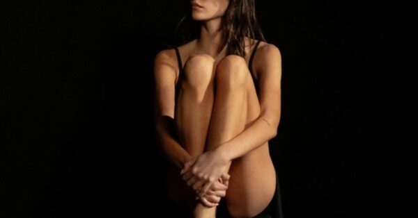 Η Kaia Gerber συνεργάστηκε με το γαλλικό brand Repetto για την τέλεια συλλογή με μπαλαρίνες