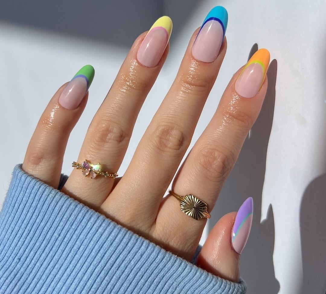 creation of a @mooncat 👉🏼🐾fun summer frenchies using @mooncat neverland, sweet nightmare, ete