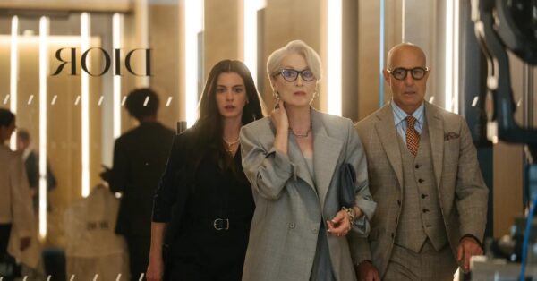 Είδαμε το «Ο Διάβολος Φοράει Prada 2»: Η Μέριλ Στριπ, η Αν Χάθαγουεϊ και η Έμιλι Μπλαντ προσπαθούν να επιβιώσουν στη νέα εποχή των περιοδικών