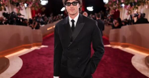 Jacob Elordi: Γιατί δεν θέλει να έχει καμία σχέση με τα social media