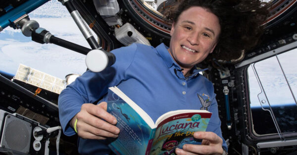 Τι διαβάζουν οι αστροναύτες όταν βρίσκονται σε διαστημική αποστολή;