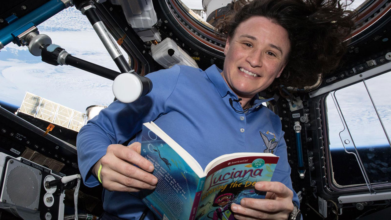 serena-story-time-space