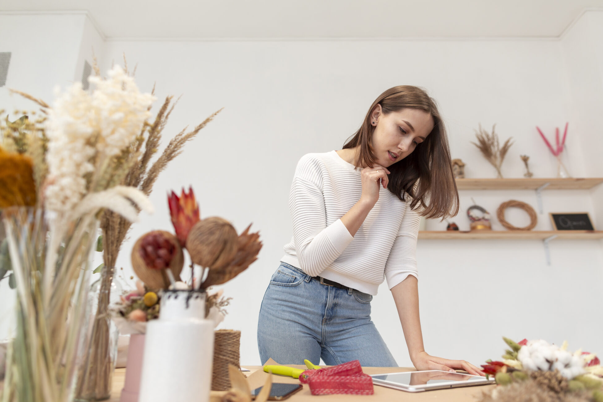 small-business-entrepreneur-person-being-focused