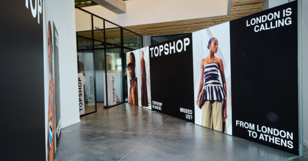 Η Topshop γιόρτασε την επιστροφή της στην Ελλάδα με ένα launch event στην Αθήνα
