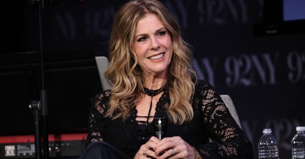 Rita Wilson: Πώς η απώλεια της μητέρας της άλλαξε τη σχέση της με τα παιδιά της