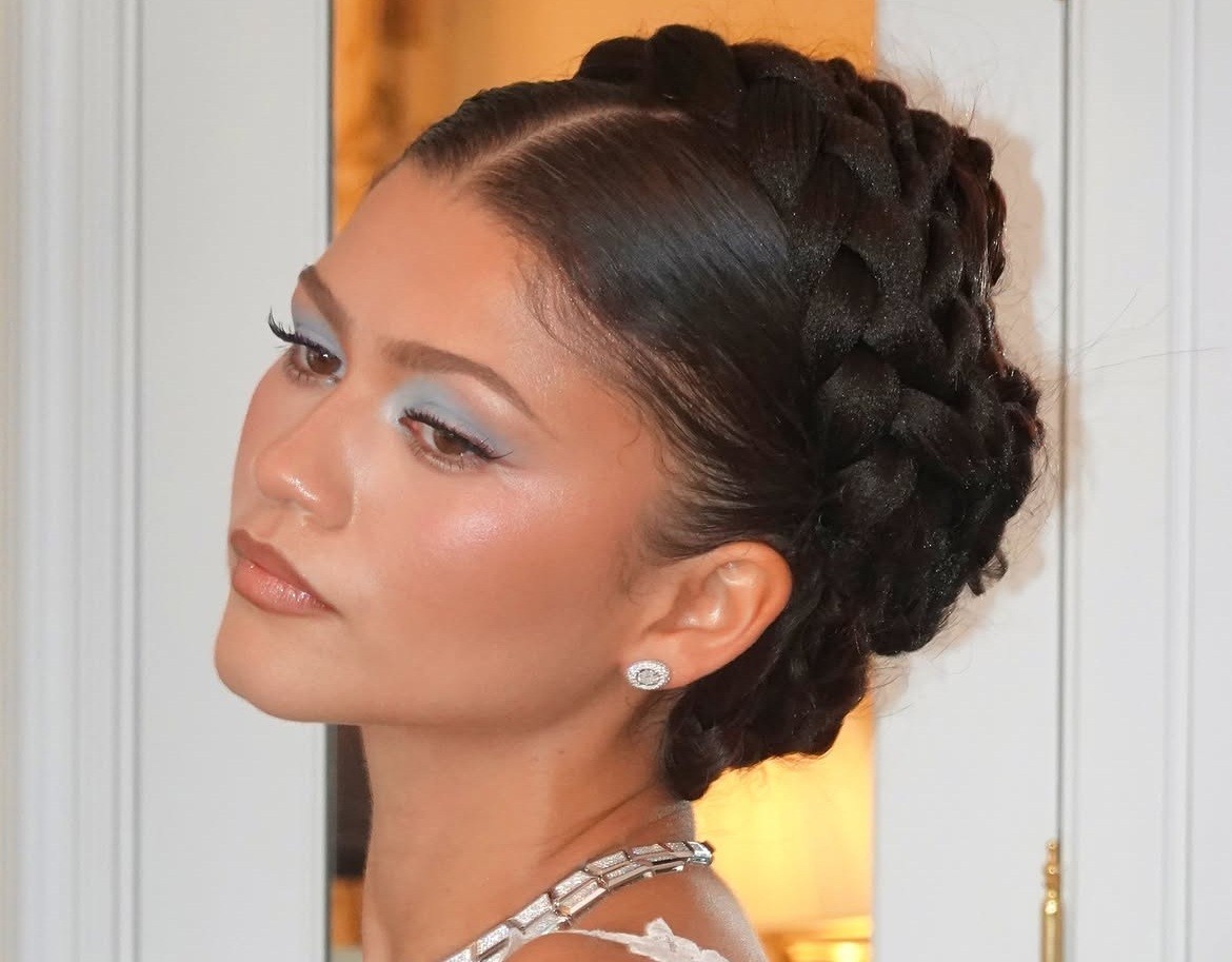 Zendaya x Paris Odyssey Premiere @1pradabeauty Dimensions Eyeshadow Pure 05 @luxurylaw @yvonneshe