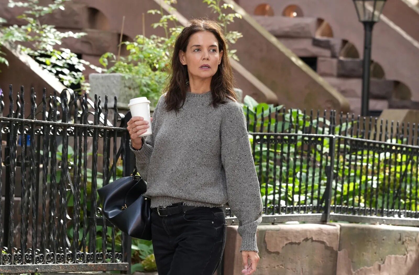 Katie Holmes in VIVAIA Aida Boots (Photo Credit_VIVAIA Michael Simon) (1)_11zon