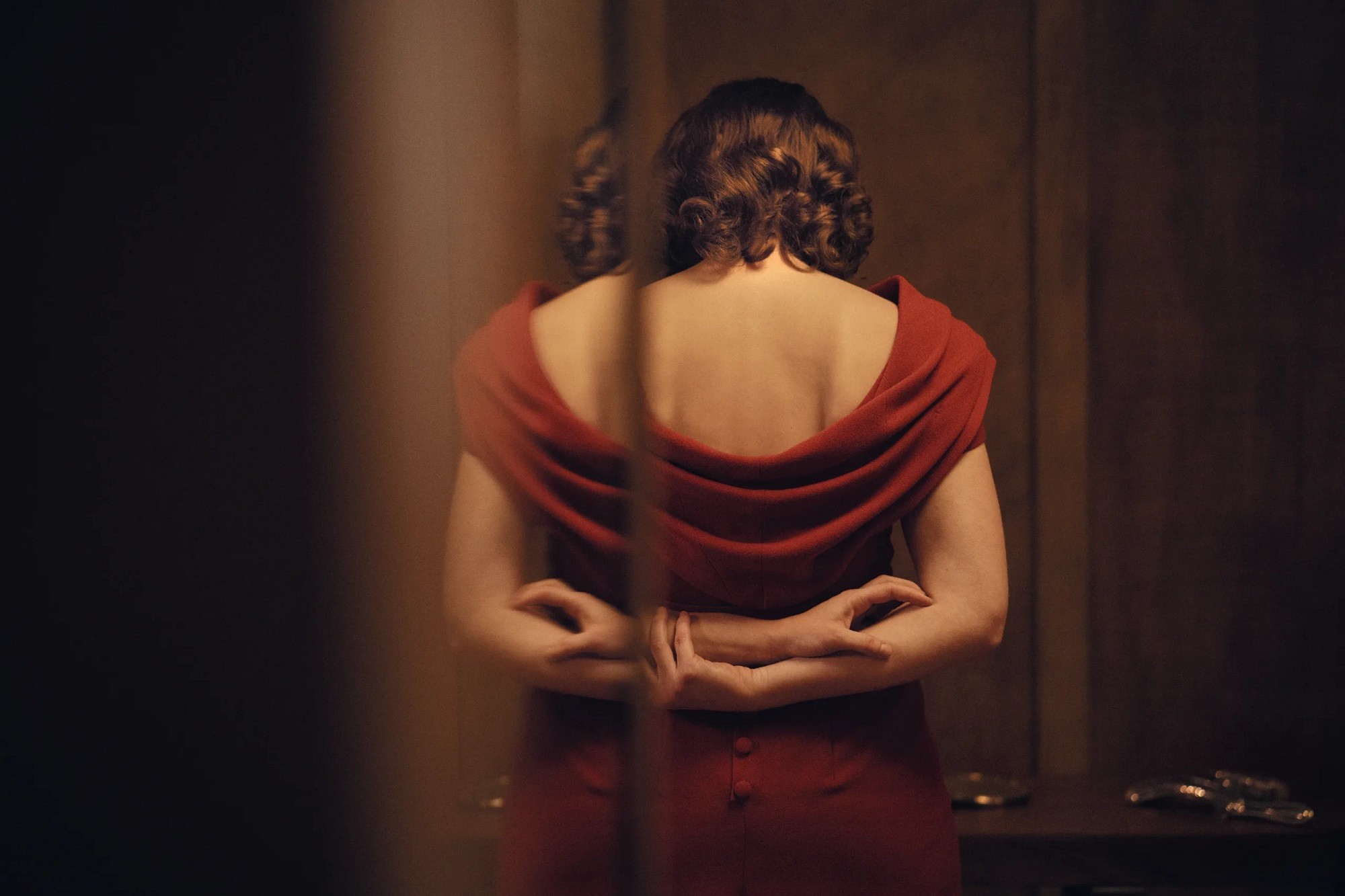 WOMAN_UNKNOWN_1