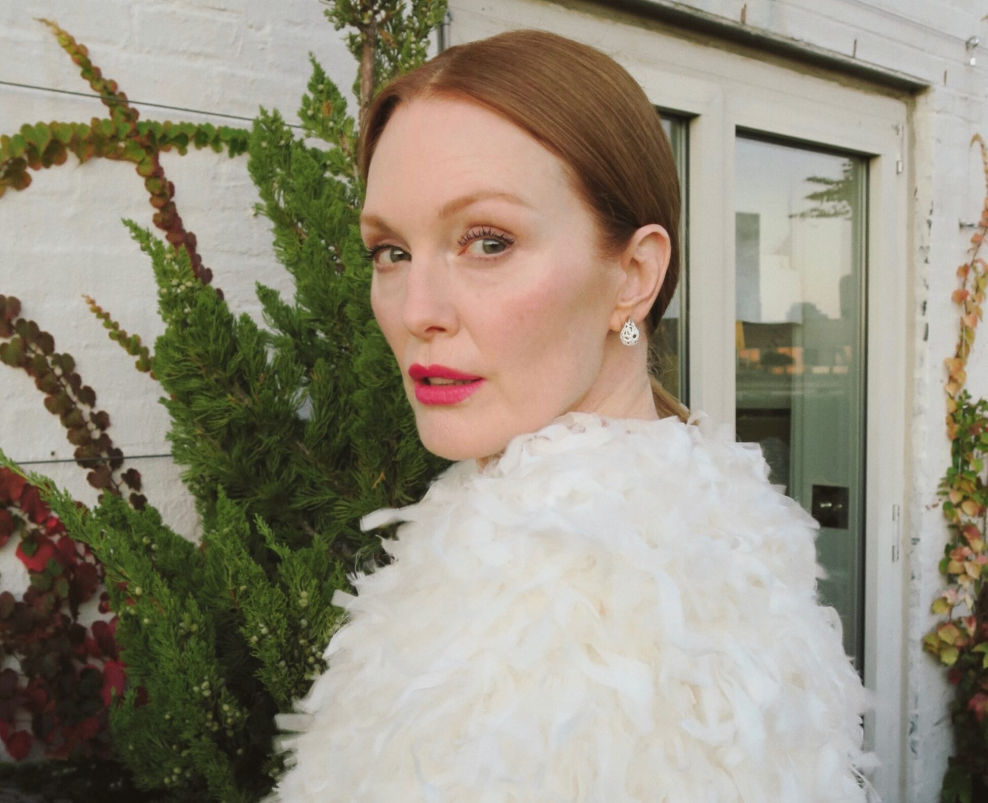 julianne_moore_wedding_son