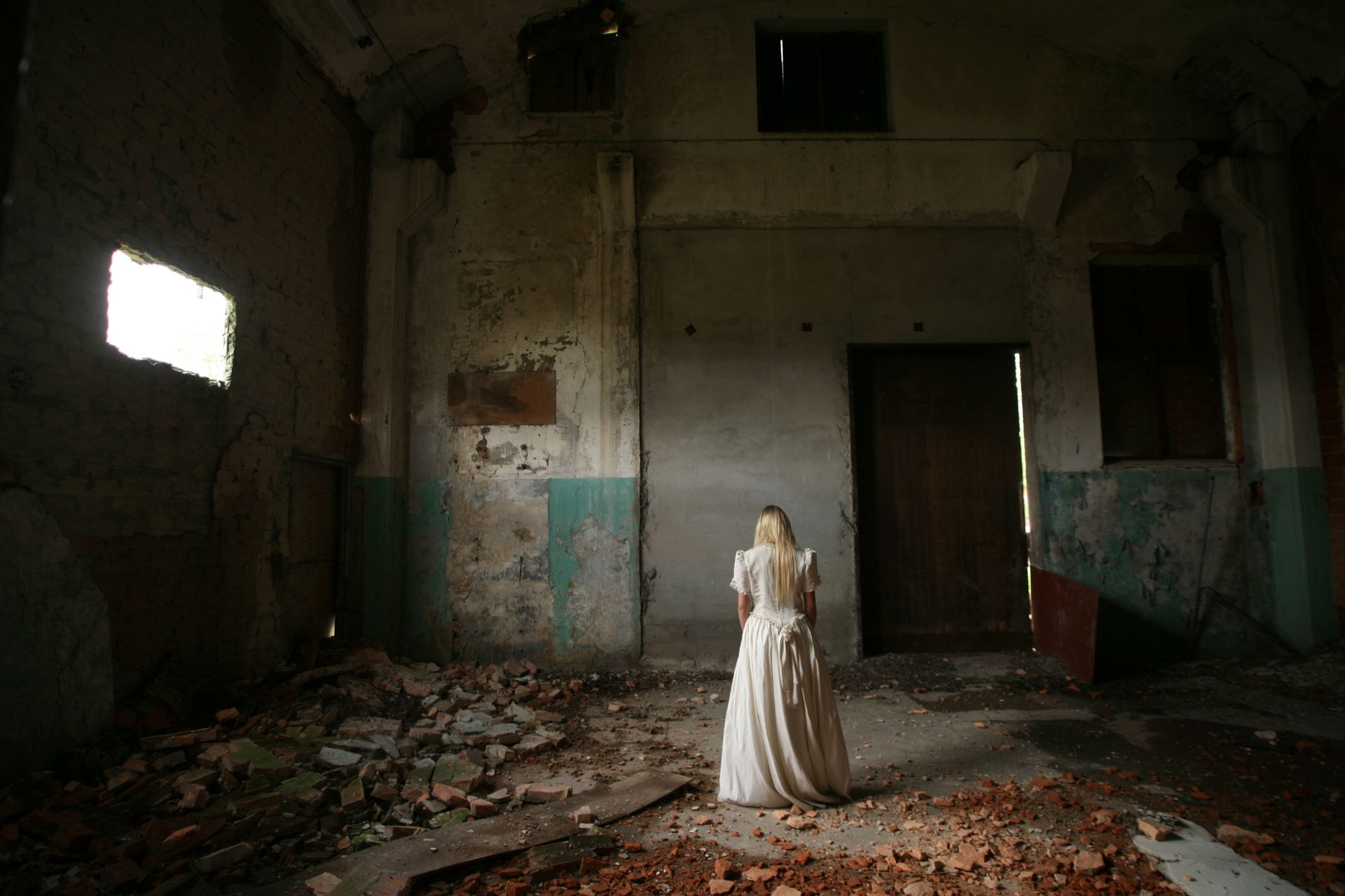 woman_war