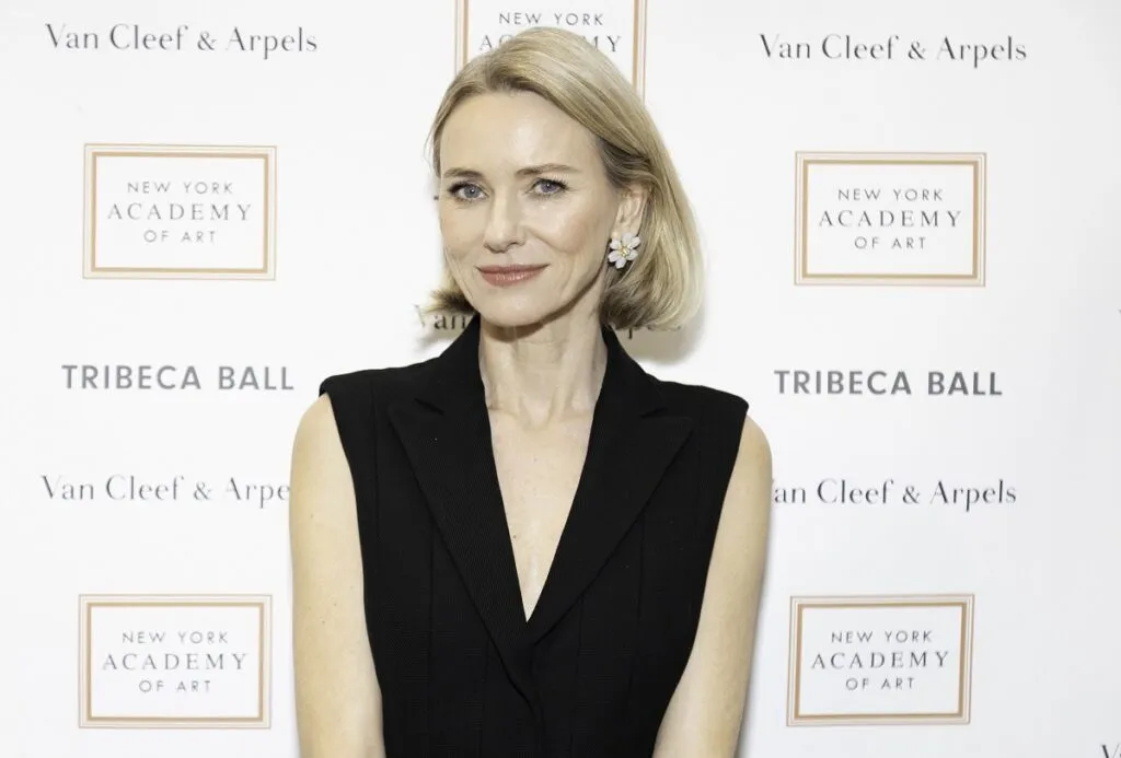 Naomi Watts: «Θα έτρωγα και τα νύχια του σκύλου μου αν κάποιος μού έλεγε ότι θα με βοηθούσε να μείνω έγκυος»