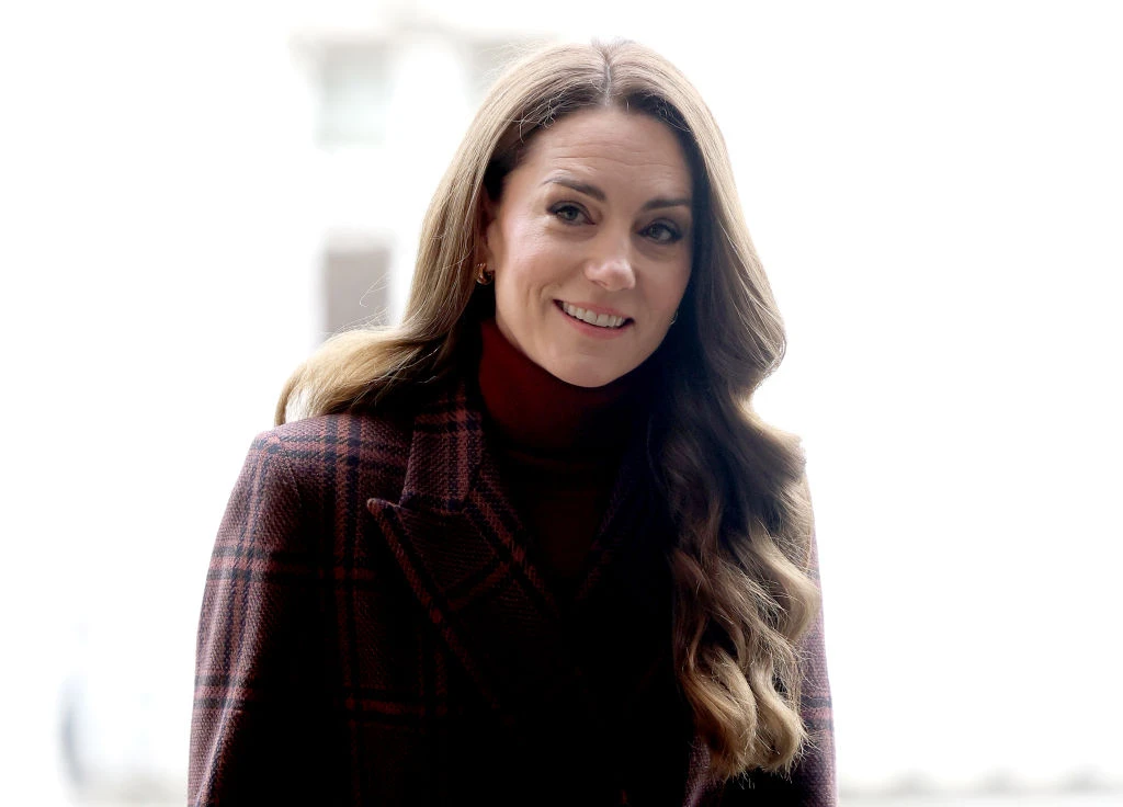 Kate Middleton: Για ψώνια στο Νότινγκ Χιλ με άνετο και ζεστό σύνολο